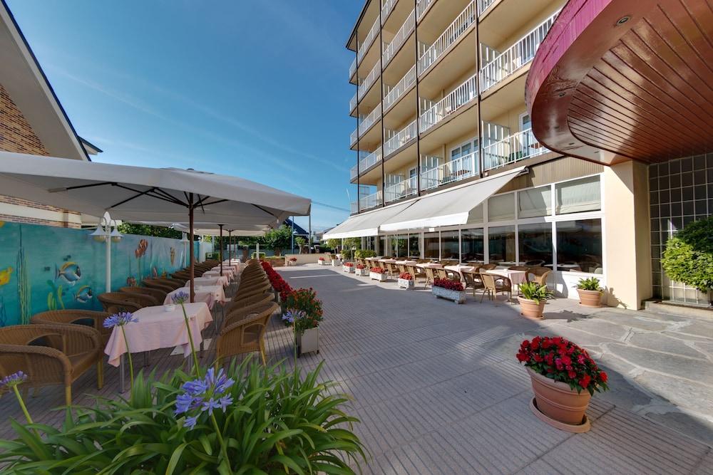 Hotel Cosmopol Laredo Exterior foto