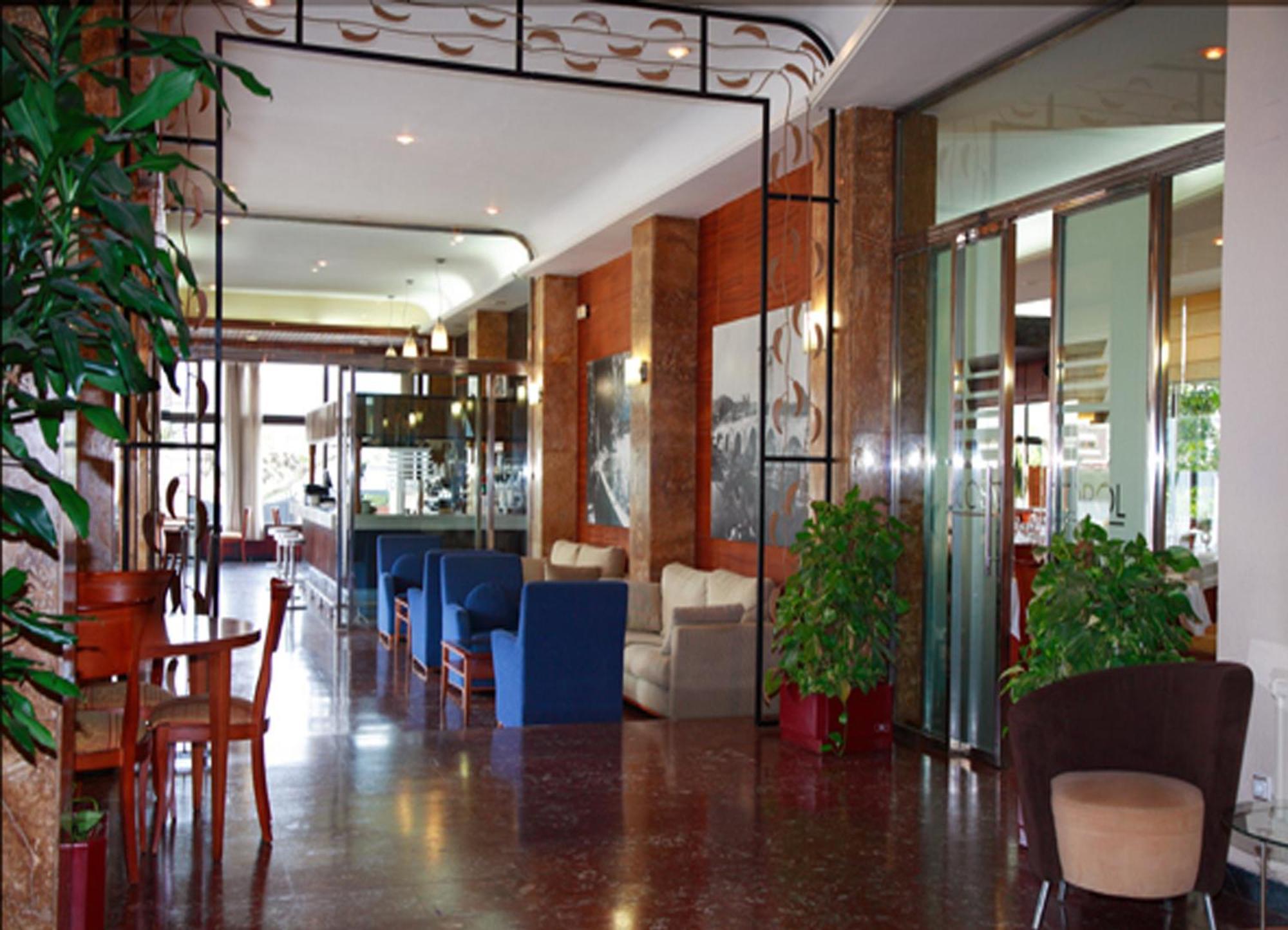 Hotel Cosmopol Laredo Exterior foto